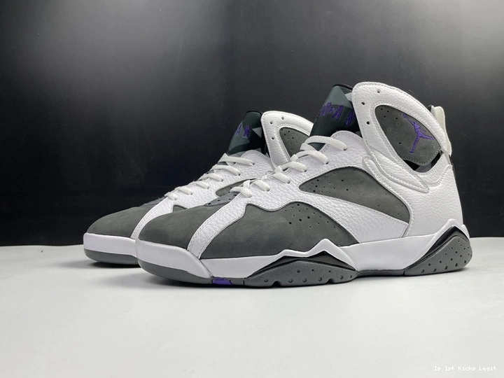 Flint Jordan  Retro  (2021) CU9307-100 7 0118